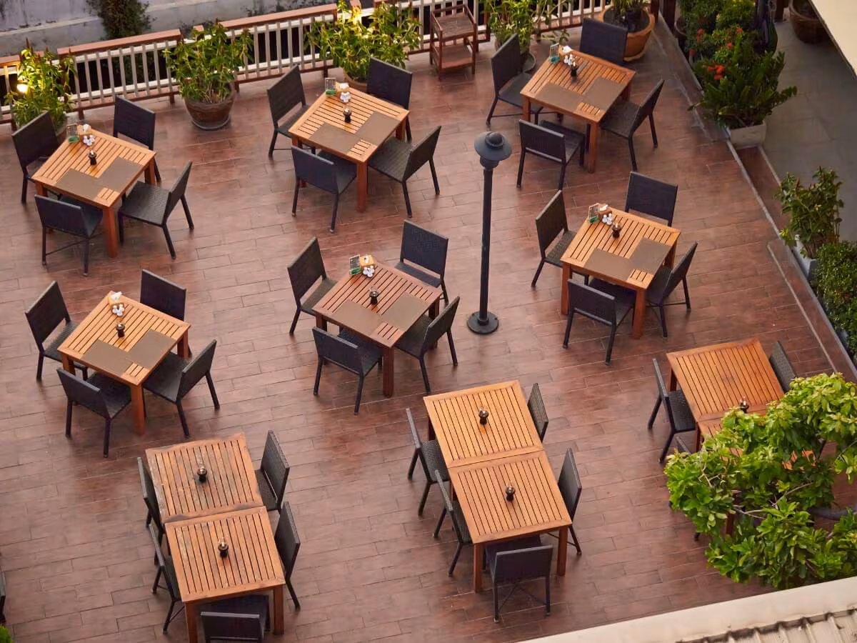 Outdoor Dining Laws – Sidewalk Permits Noise Rules and Accessibility Duties